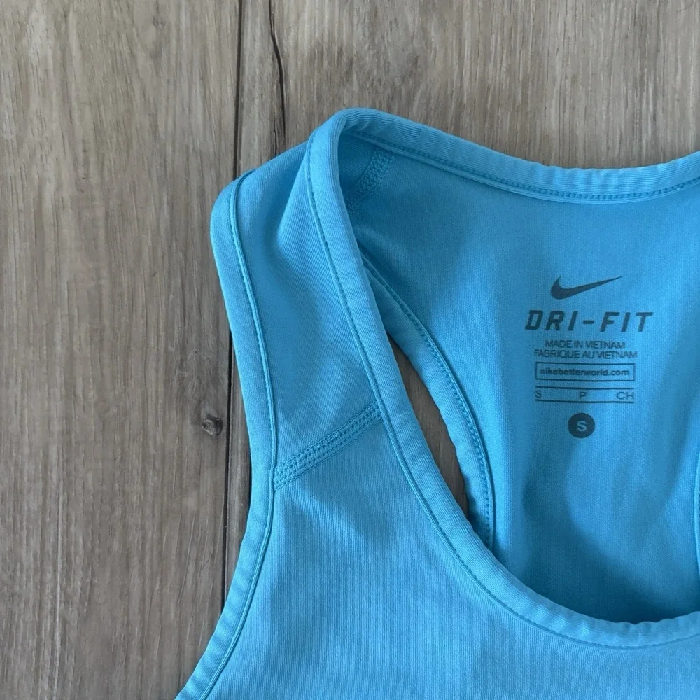 Girls Nike Light Blue Tank Top Size Small Racerback Dri‎ Fit Running Dance